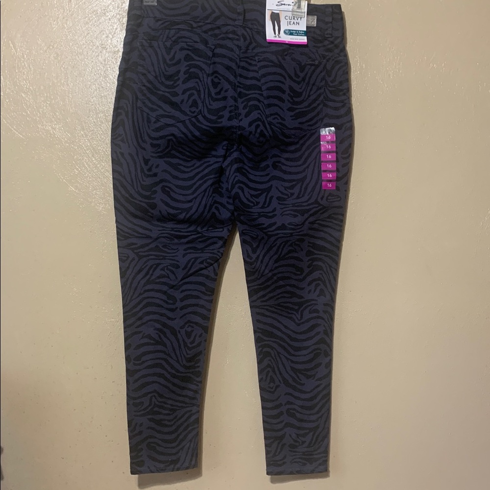 26. Seven7 size 16 Navy & Black High Rise Curvy  Zebra Skinny Legging Jeans NWT - Picture 3 of 6